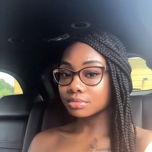 Meet your Posher, Carrington